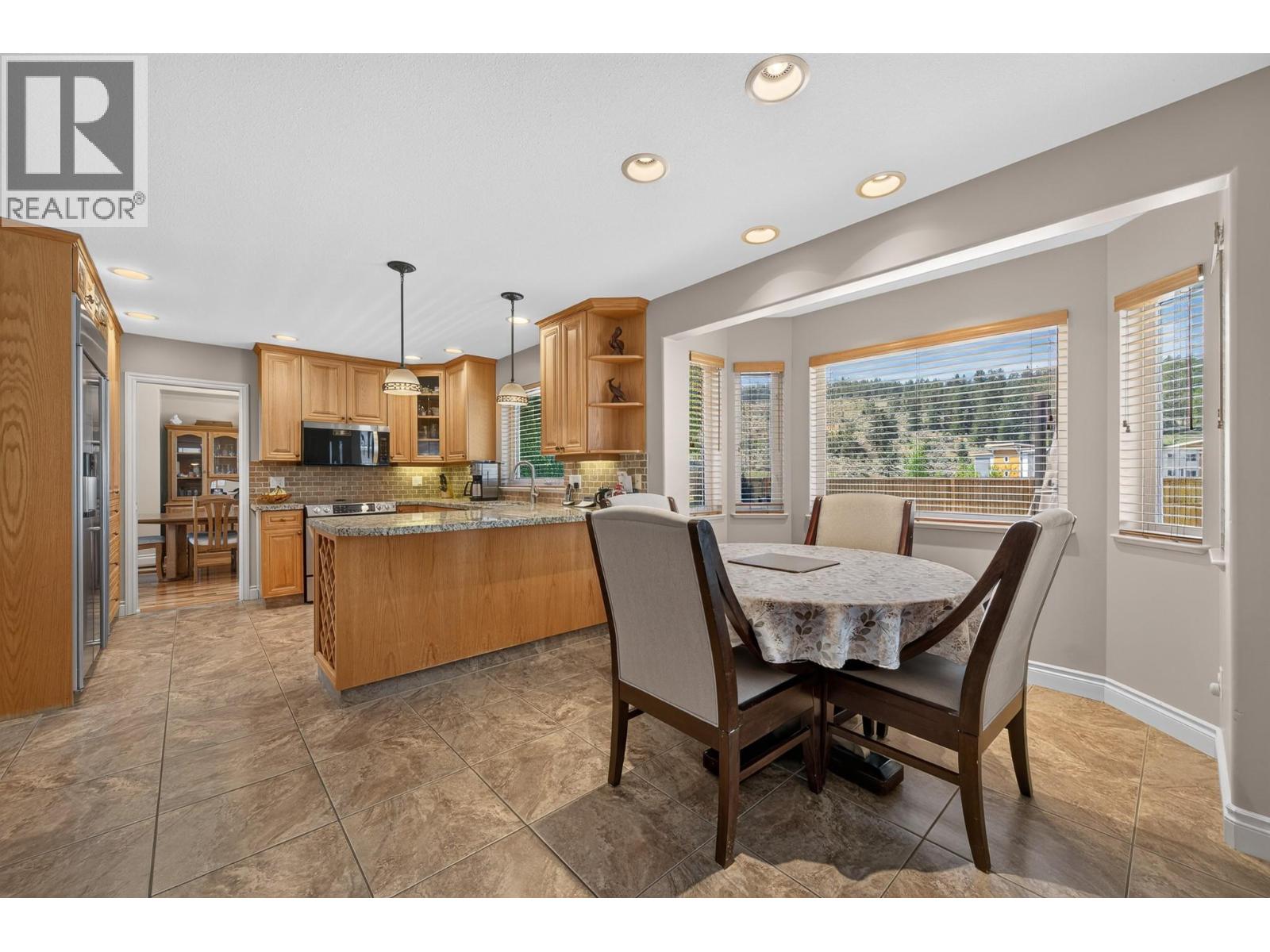 975 Regent Crescent - 14
