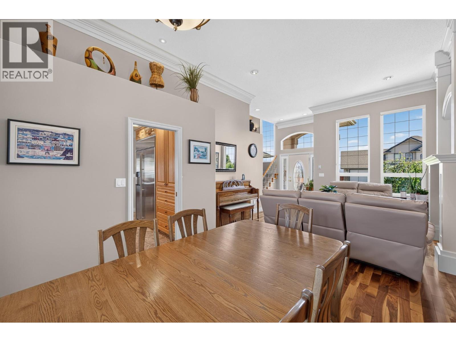 975 Regent Crescent - 8