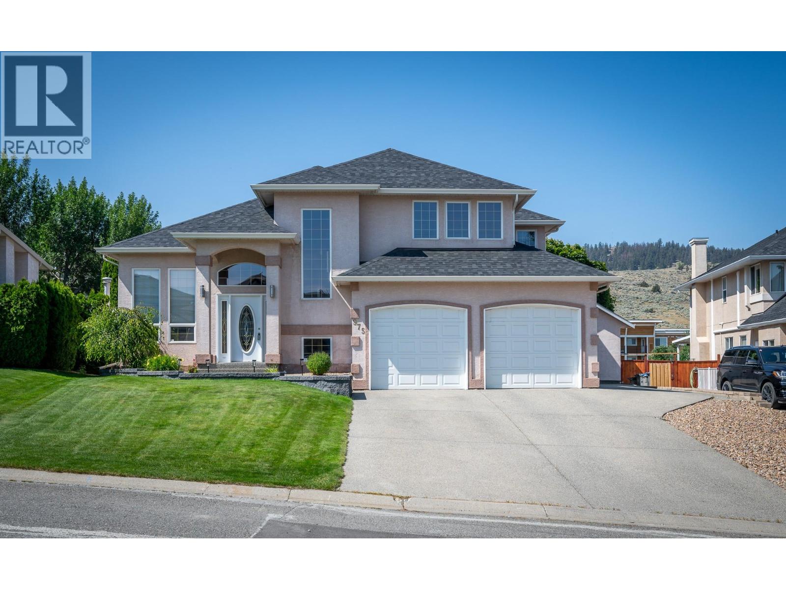 975 Regent Crescent - 1