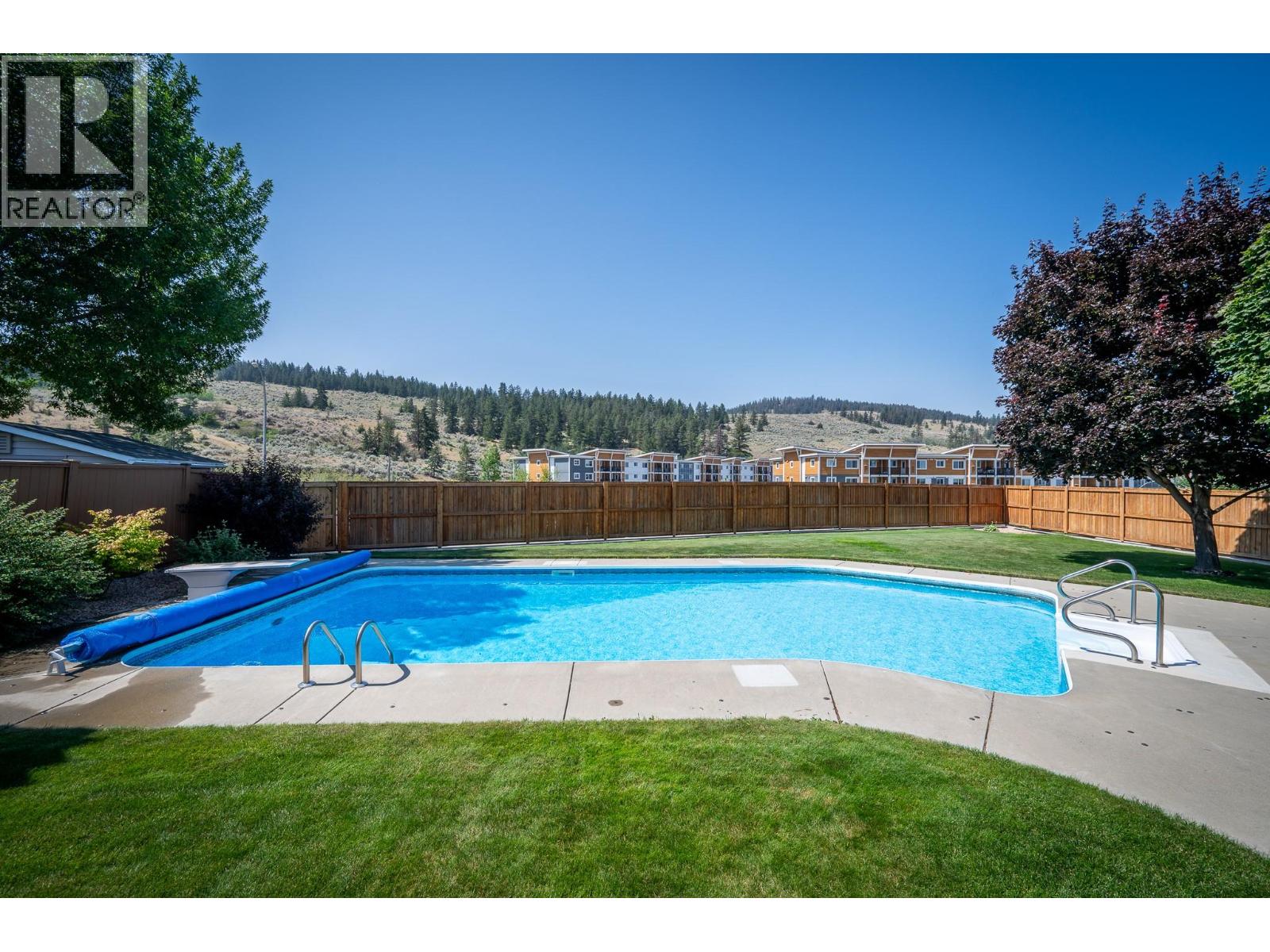975 Regent Crescent - Image 29