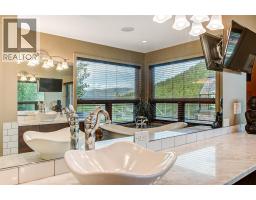 4495 Maxwell Road, Peachland, BC V0H1X3 Photo 32