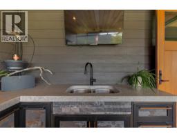 Full bathroom - 4495 Maxwell Road, Peachland, BC V0H1X3 Photo 23