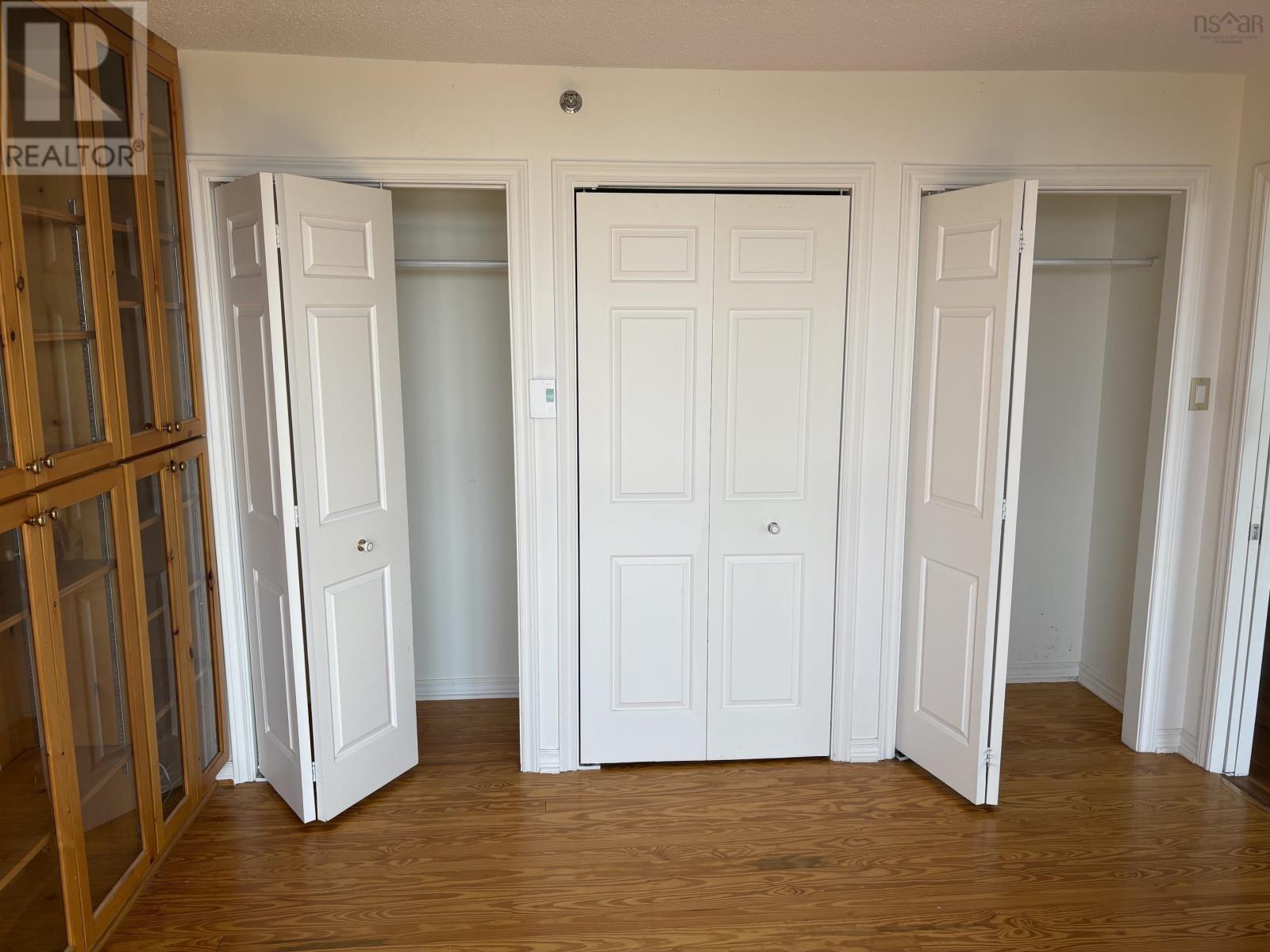 1470 Summer St - 4