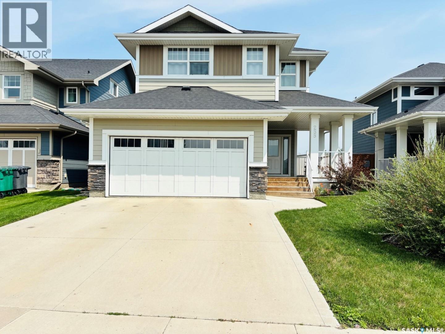 255 Eaton CRESCENT - 1