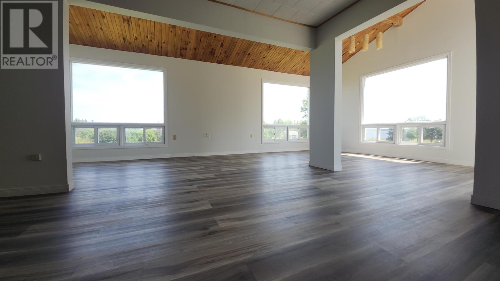 639 St. Andrews Point Road - 22