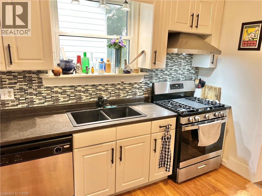 88 BROOK Street - 13