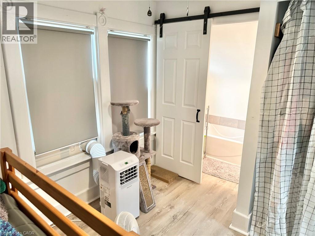 88 BROOK Street - 22