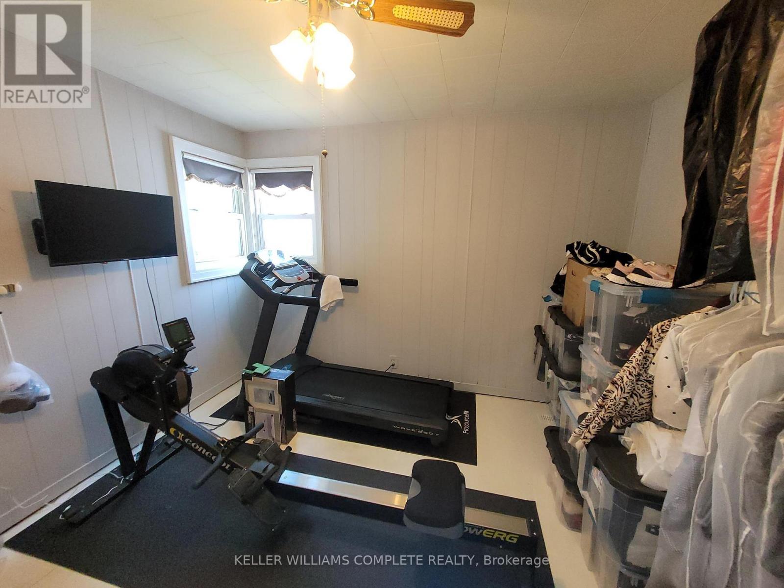 879 WEST 5TH STREET - 23