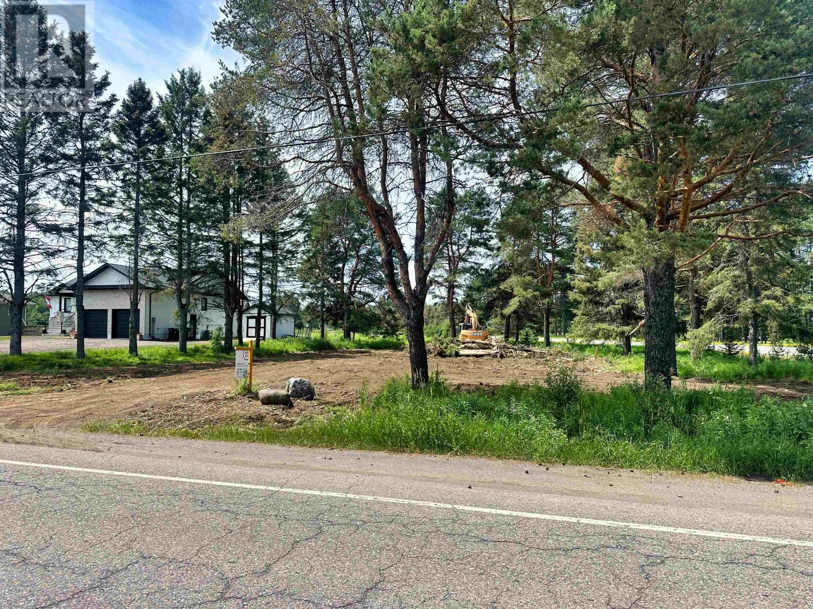 2085 15th Side Road