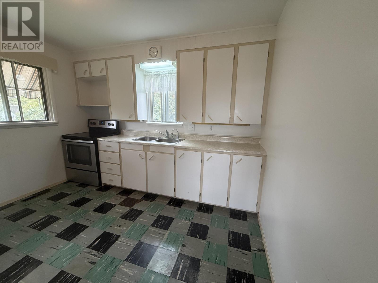 528 Eighth Street - 6