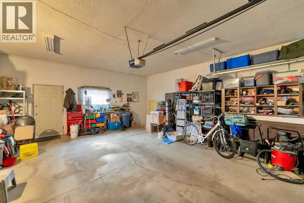 2121 Hull Way NE - 31