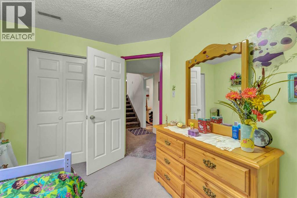 2121 Hull Way NE - 19