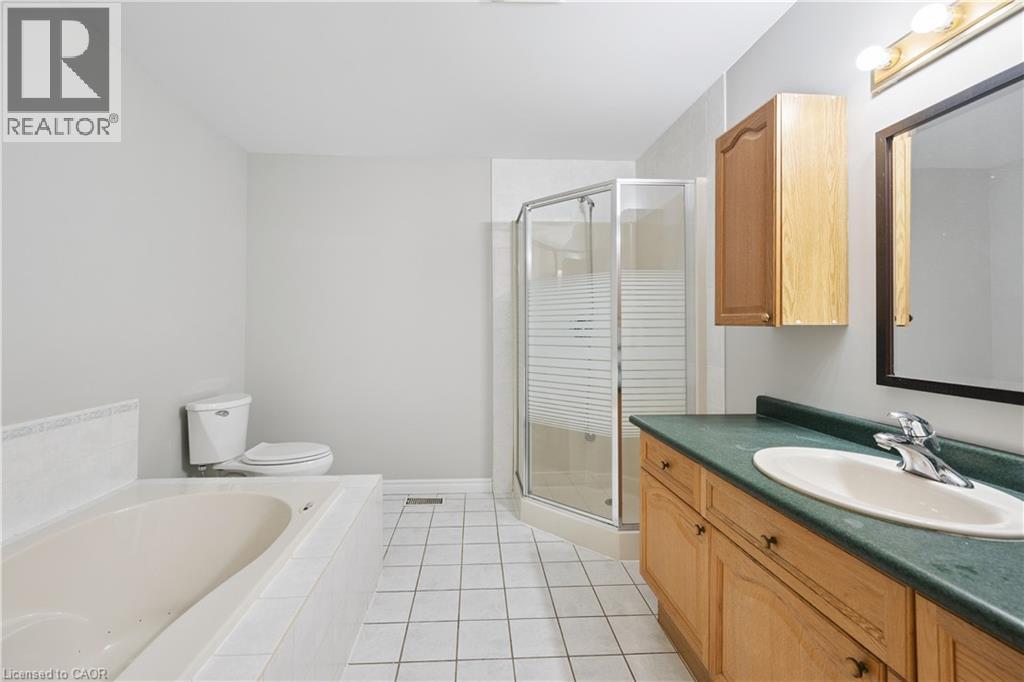 #3E 350 DOON VALLEY Drive - 16
