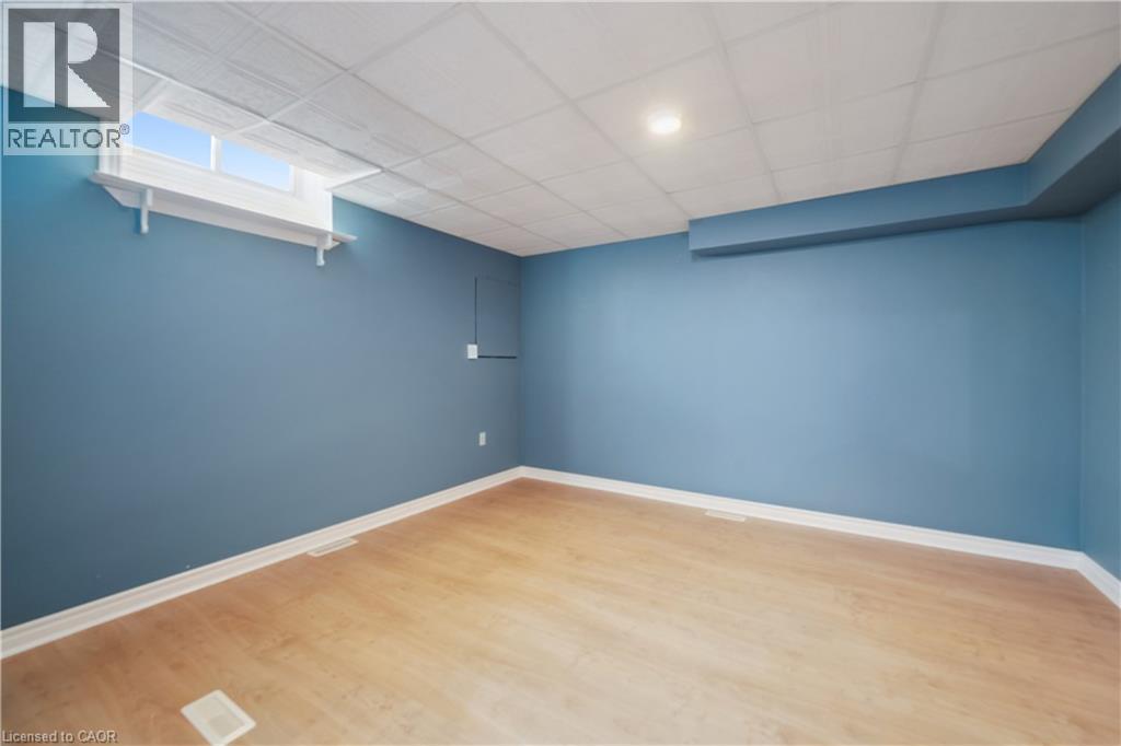 #3E 350 DOON VALLEY Drive - 23