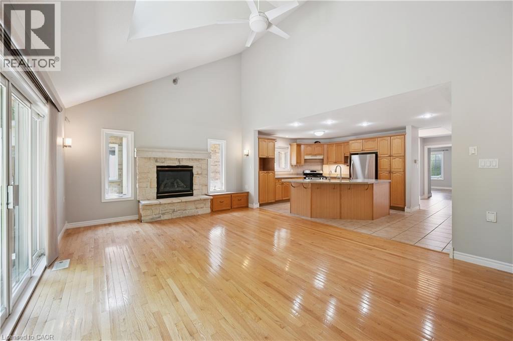 #3E 350 DOON VALLEY Drive - 11