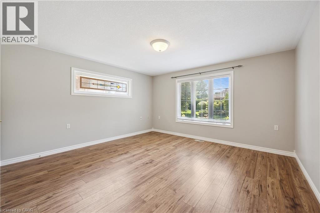 #3E 350 DOON VALLEY Drive - 17