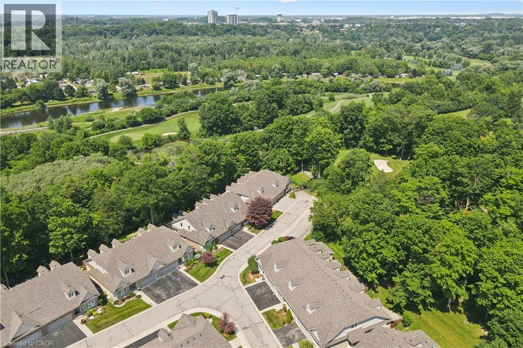 #3E 350 DOON VALLEY Drive - 34
