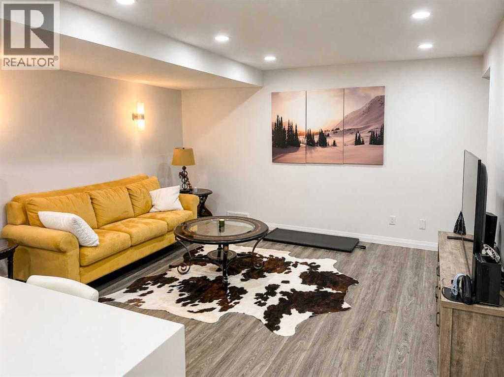 366 Mahogany Boulevard SE - 22