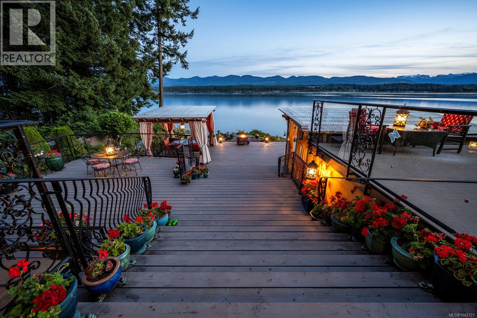 2299 Comox Ave - 8