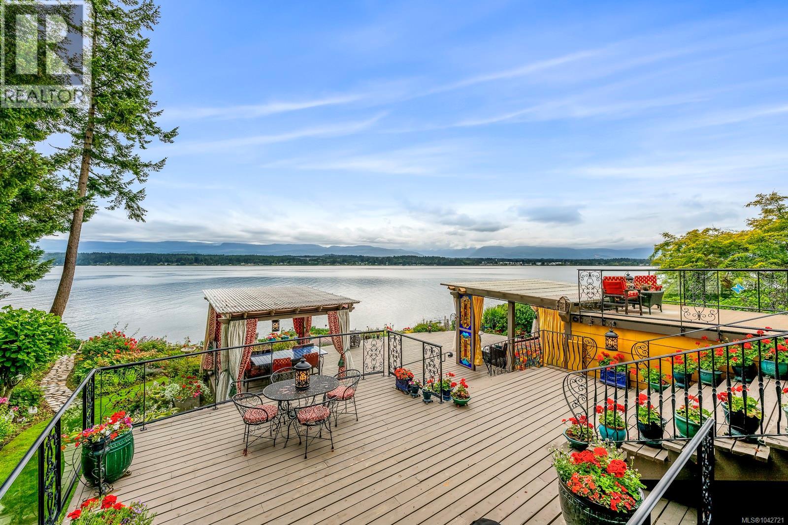 2299 Comox Ave - 78