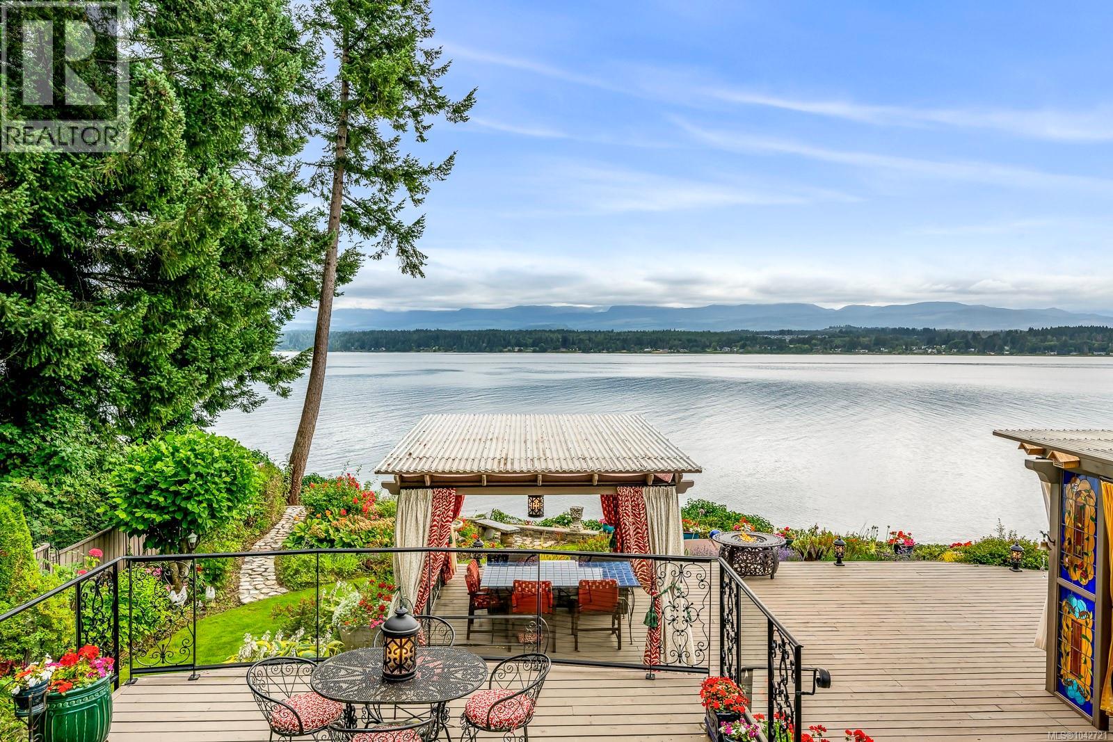 2299 Comox Ave - 79