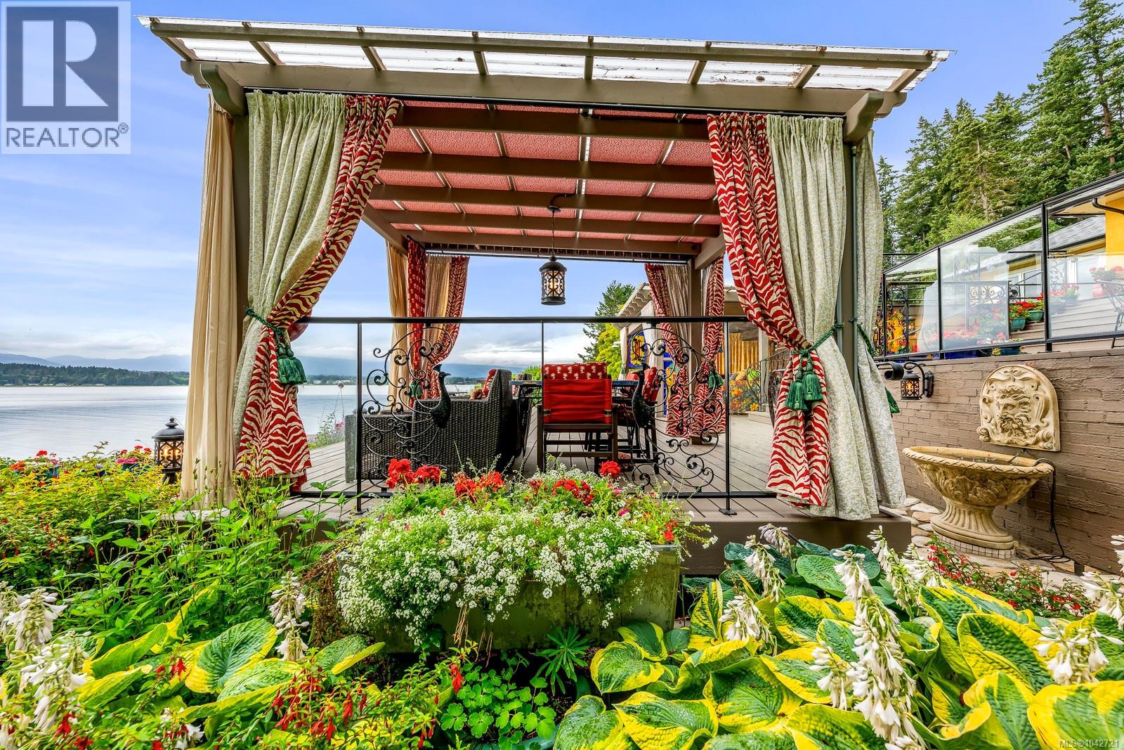 2299 Comox Ave - 80