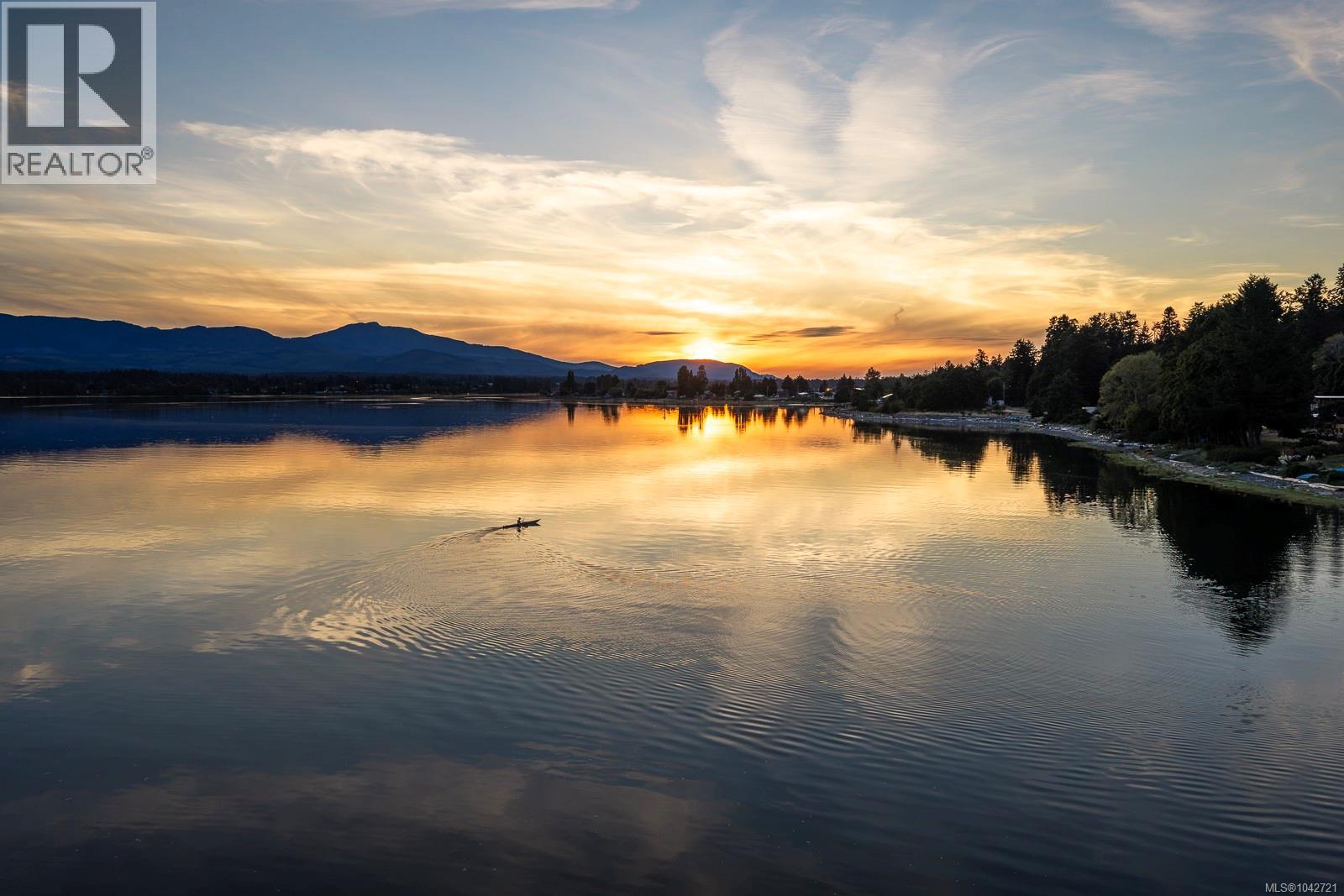 2299 Comox Ave - 99