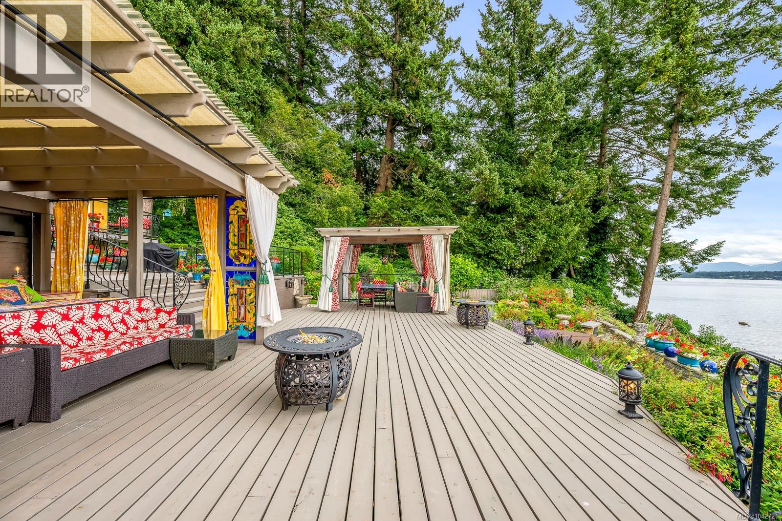 2299 Comox Ave - 85