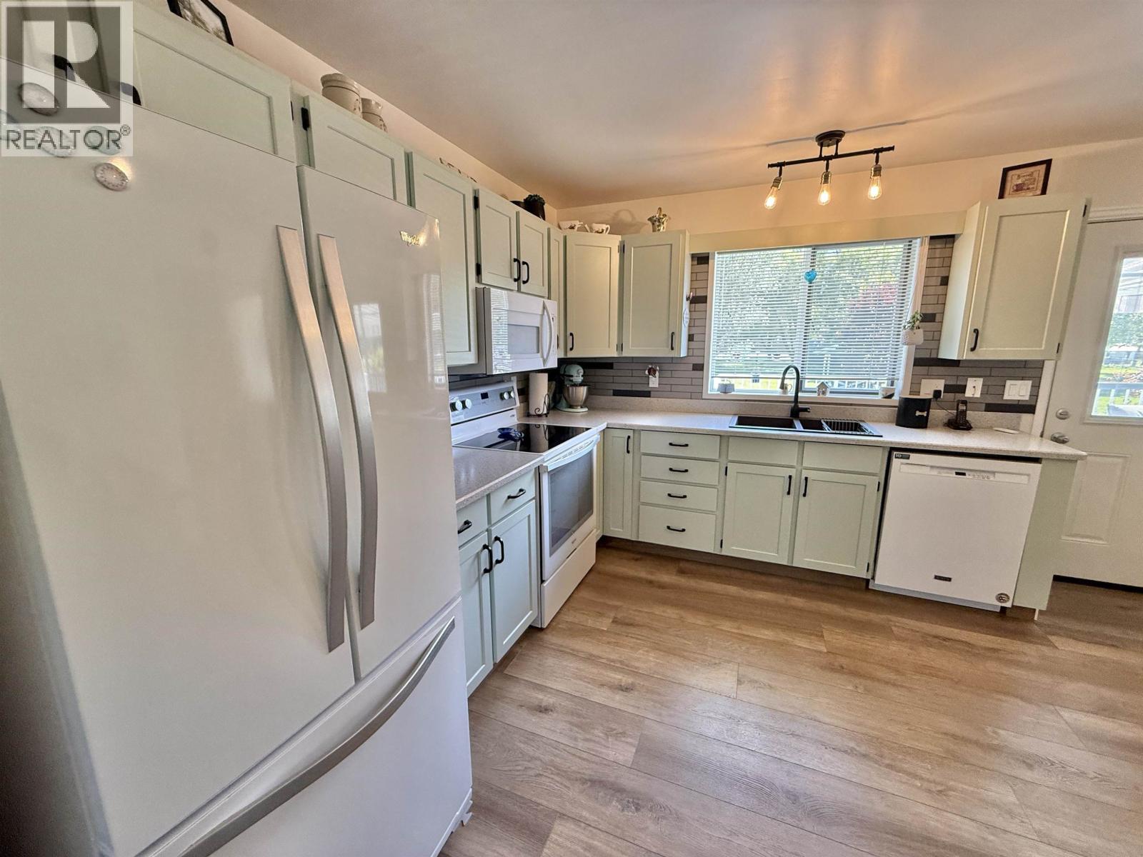 1785 CYPRESS ROAD - 8