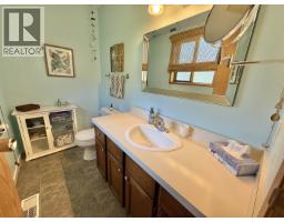 1785 Cypress Road, Quesnel, BC V2J4B1 Photo 20