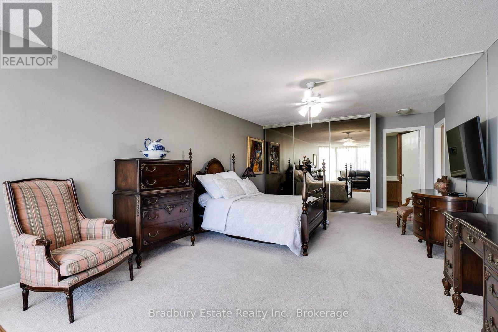 #203 5080 PINEDALE AVENUE N - 14