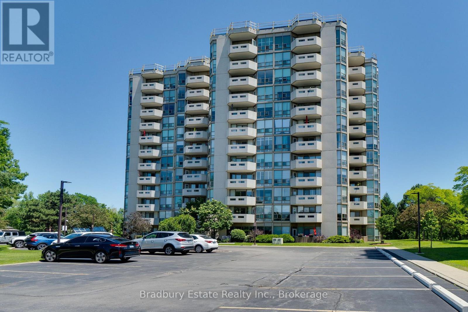 #203 5080 PINEDALE AVENUE N - 2