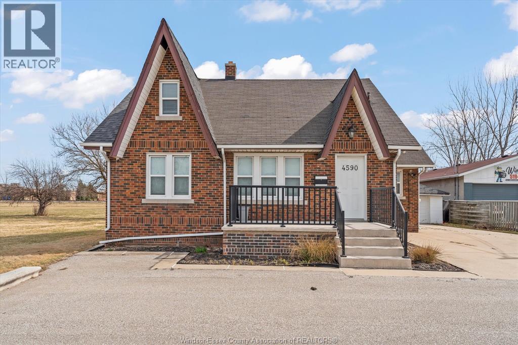 4590 WALKER ROAD - 2