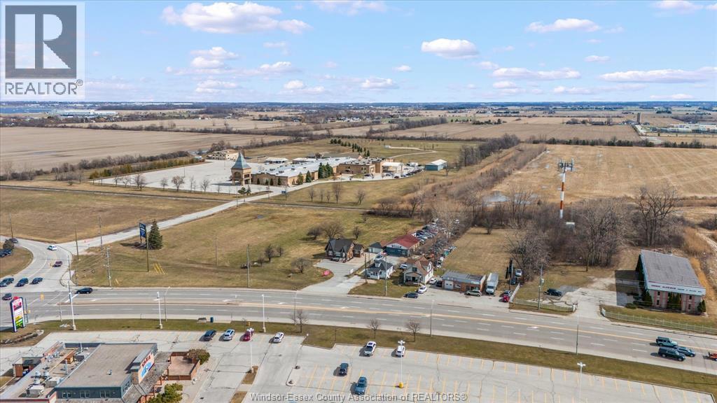 4590 WALKER ROAD - 36