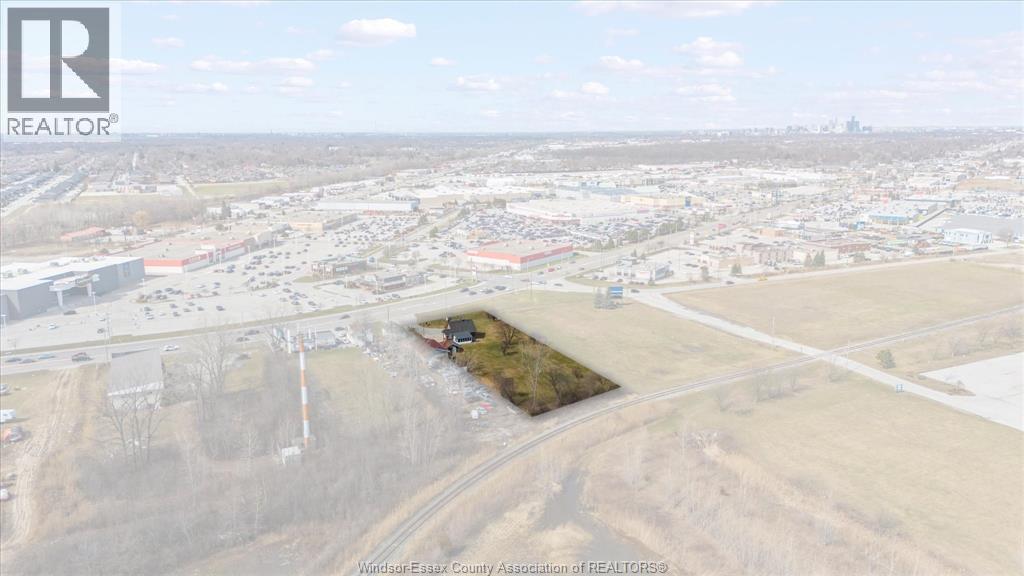 4590 WALKER ROAD - 43