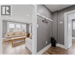 Living room - 4590 Walker Road, Windsor, ON N8W5V6 Photo 10