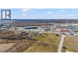 4590 Walker Road, Windsor, ON N8W5V6 Photo 40