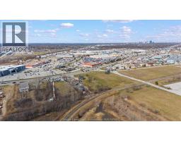 4590 Walker Road, Windsor, ON N8W5V6 Photo 42