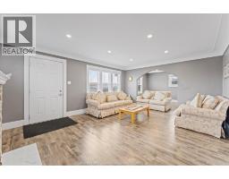 Sunroom - 4590 Walker Road, Windsor, ON N8W5V6 Photo 6