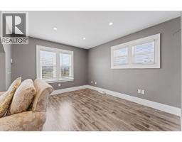 Kitchen - 4590 Walker Road, Windsor, ON N8W5V6 Photo 8