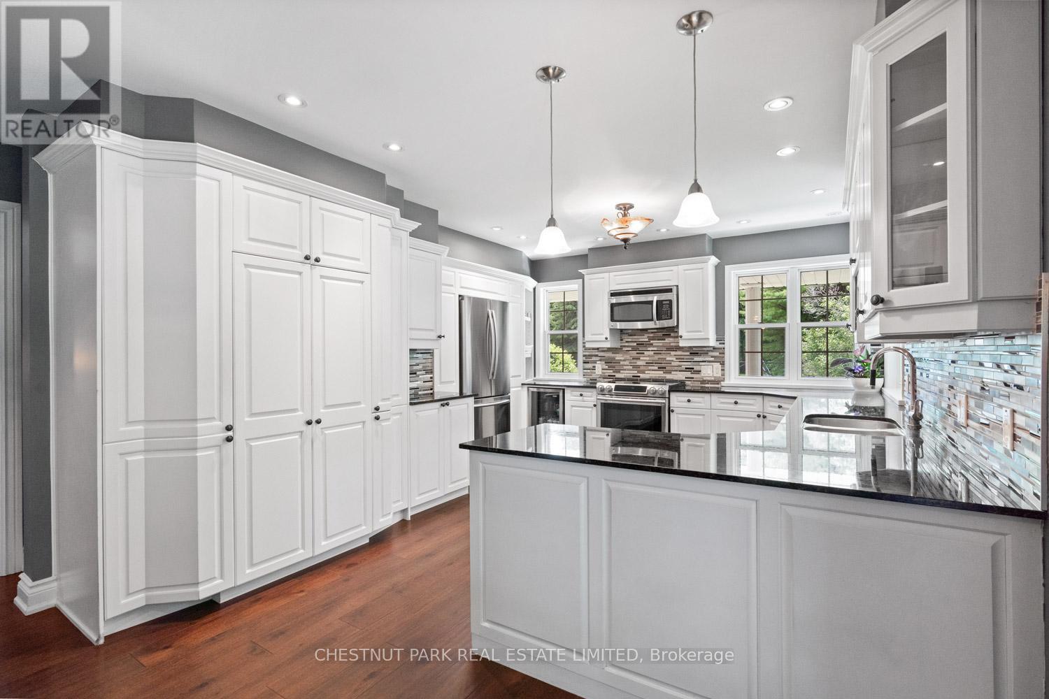 15175 KEELE STREET - 7