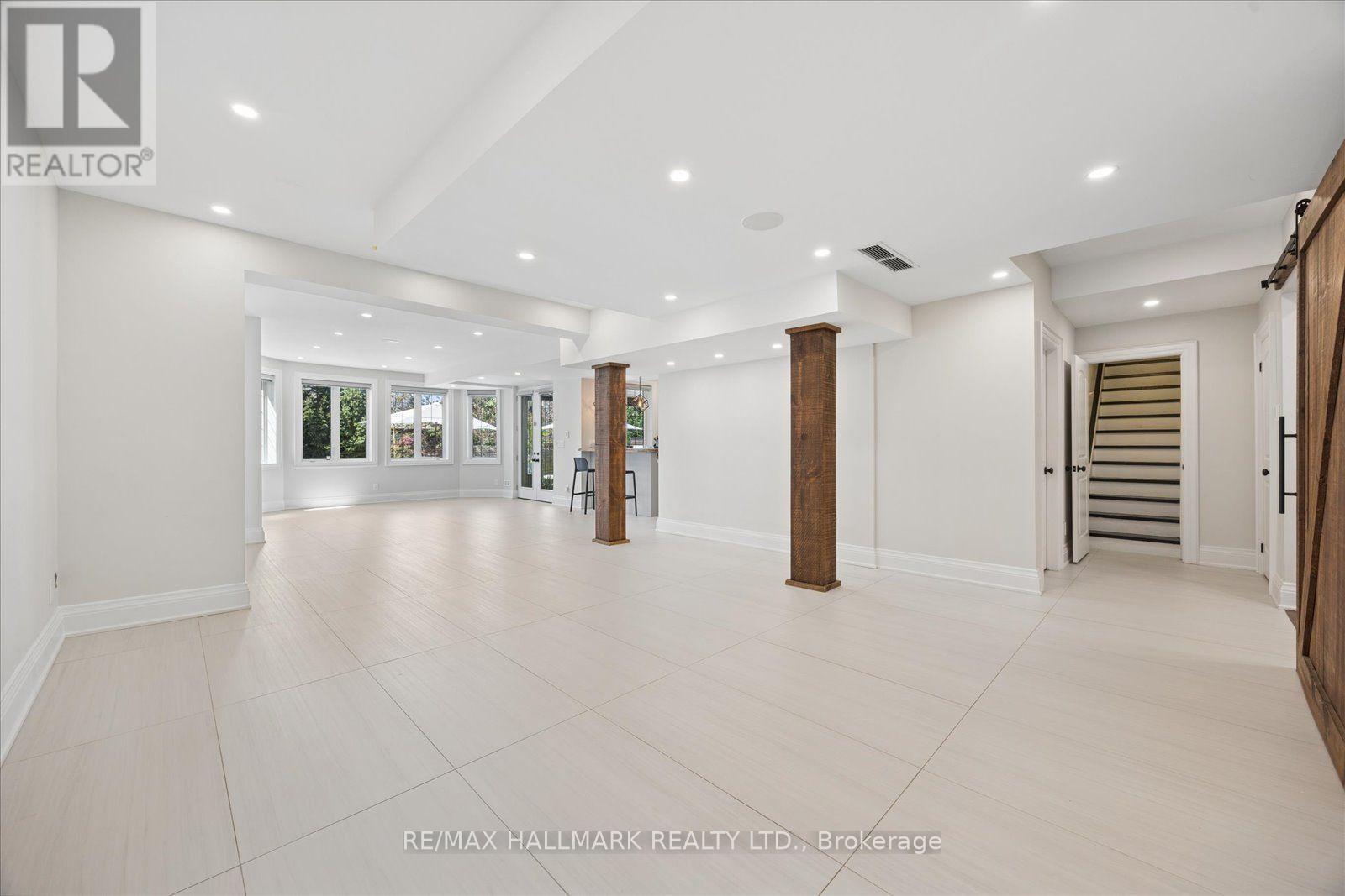 87 CHUCK ORMSBY CRESCENT - 30