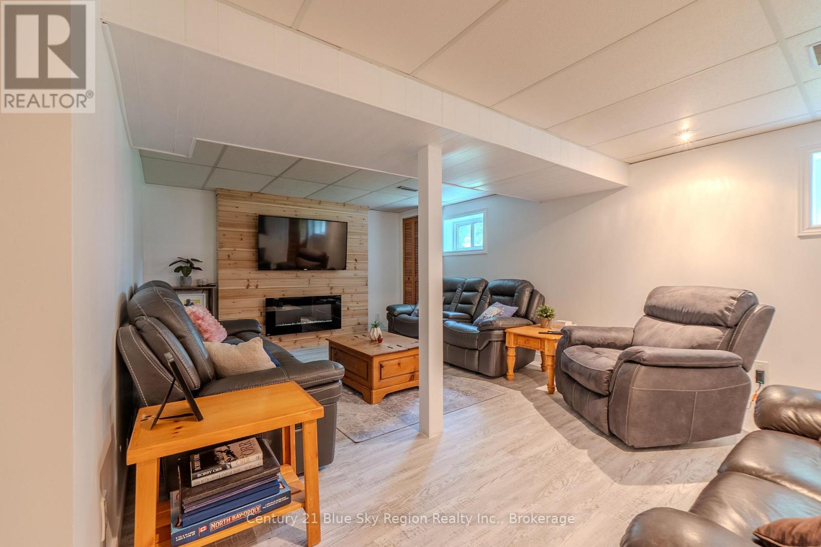 23 SOUTH SHORE ROAD - 27