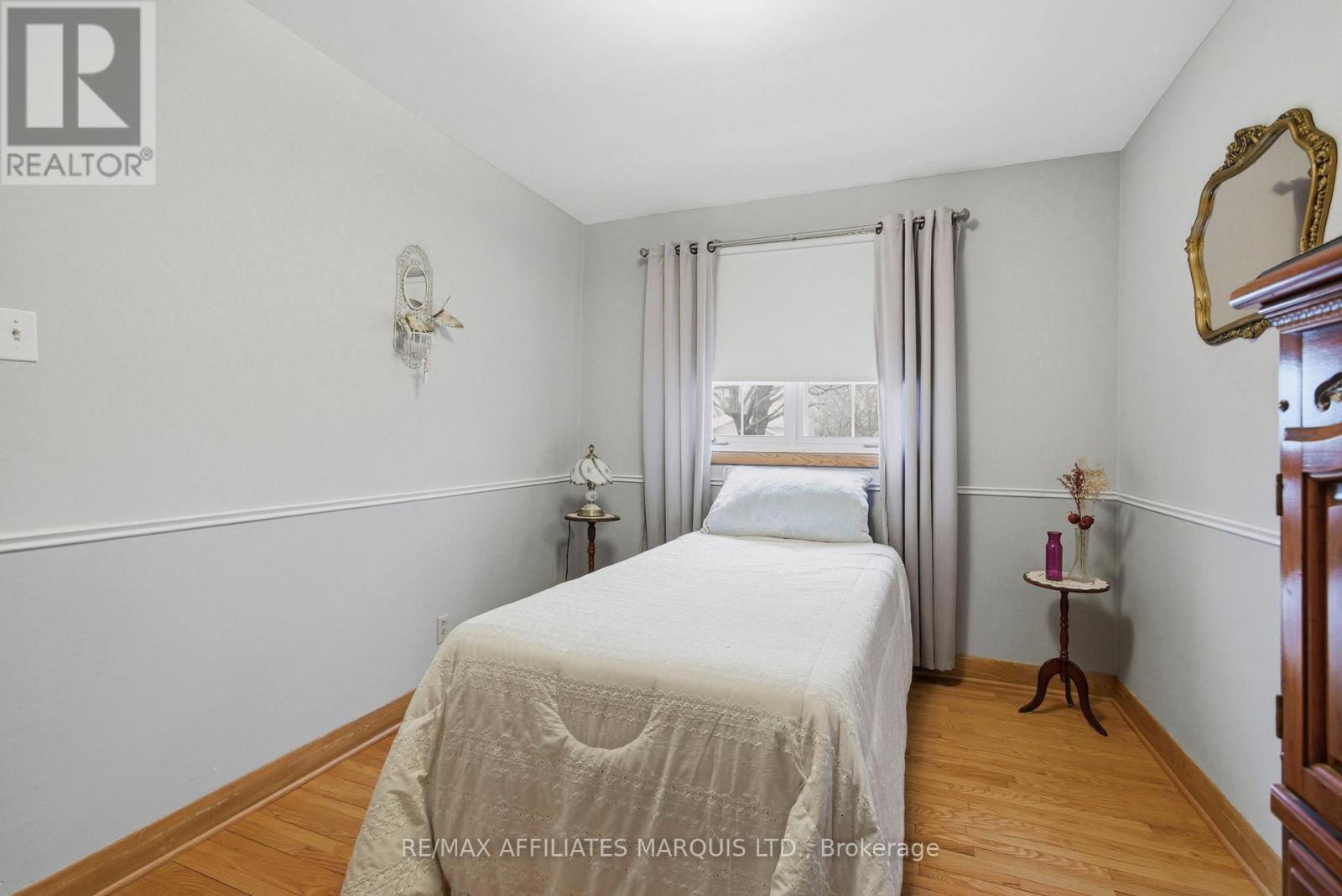 1212 BRODEUR STREET - 27