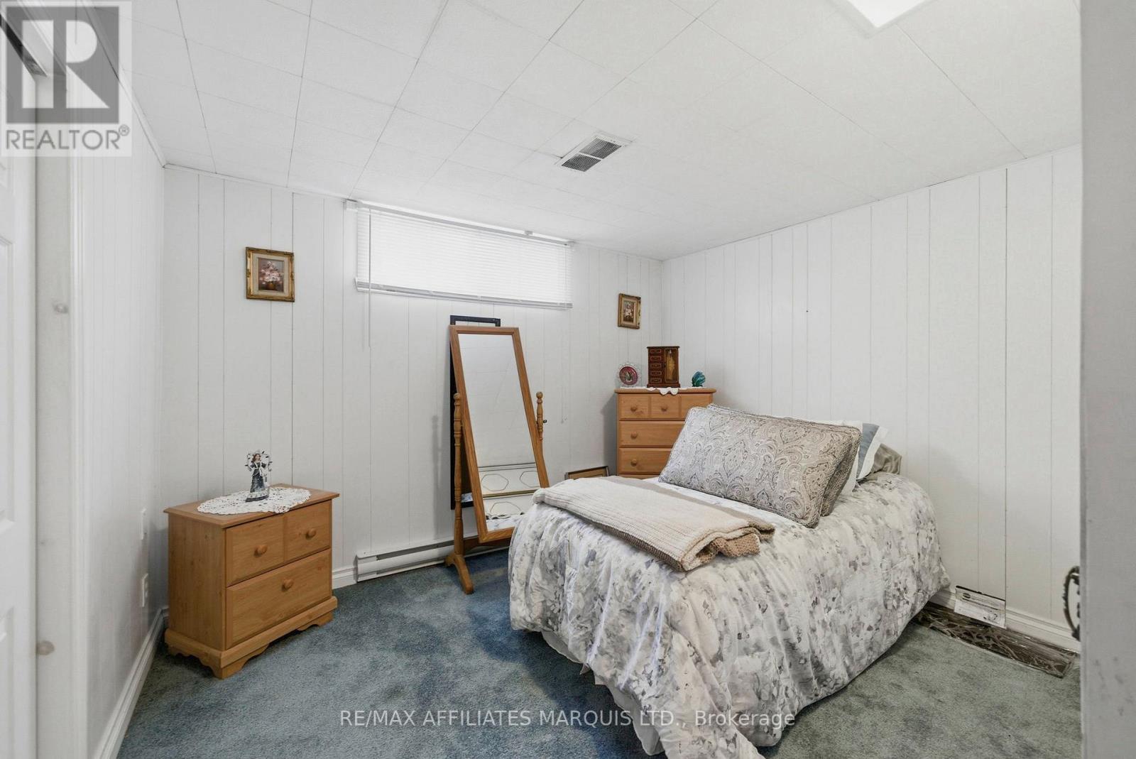 1212 BRODEUR STREET - 31