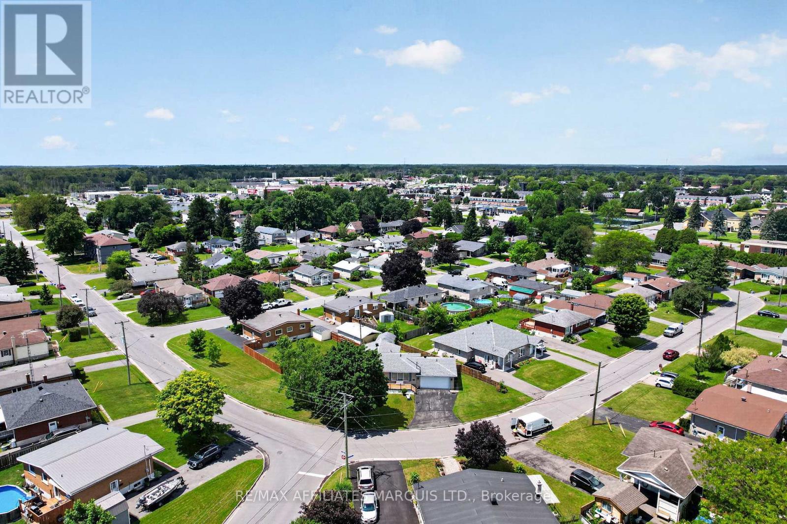 1212 BRODEUR STREET - 38