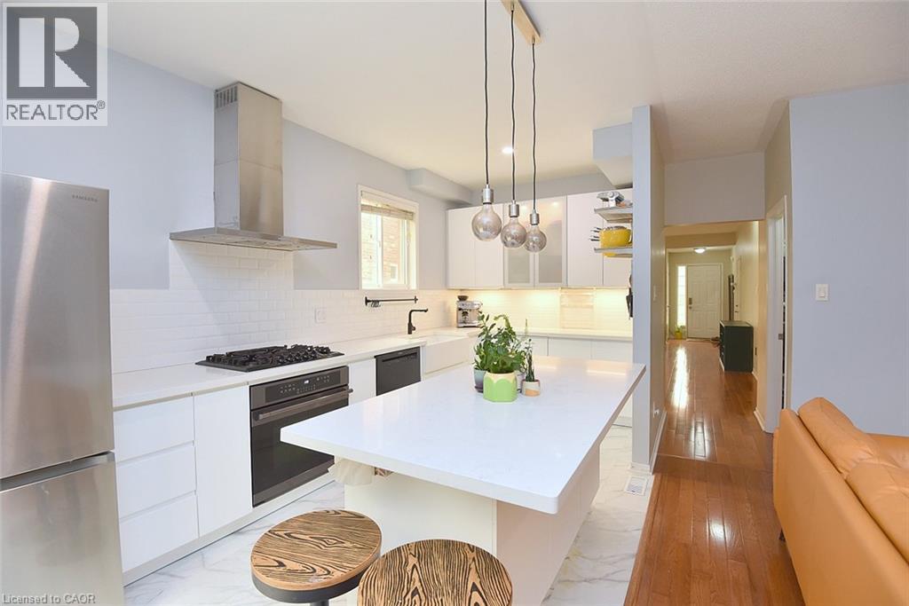 22 MOORE Crescent - 17