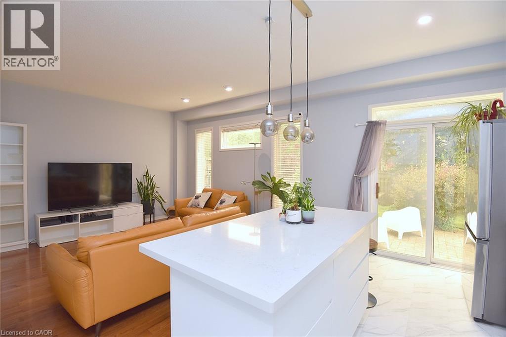 22 MOORE Crescent - 18