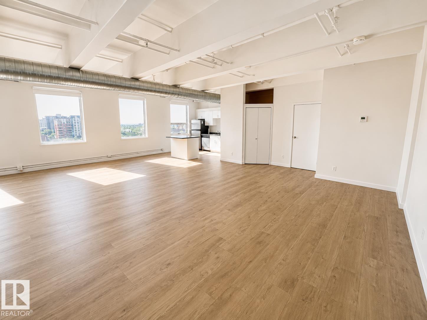 #702 10105 109 ST NW - 12