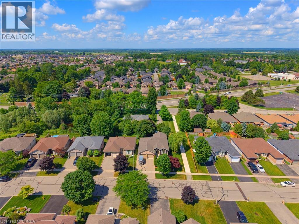 74 COURT Drive - 33